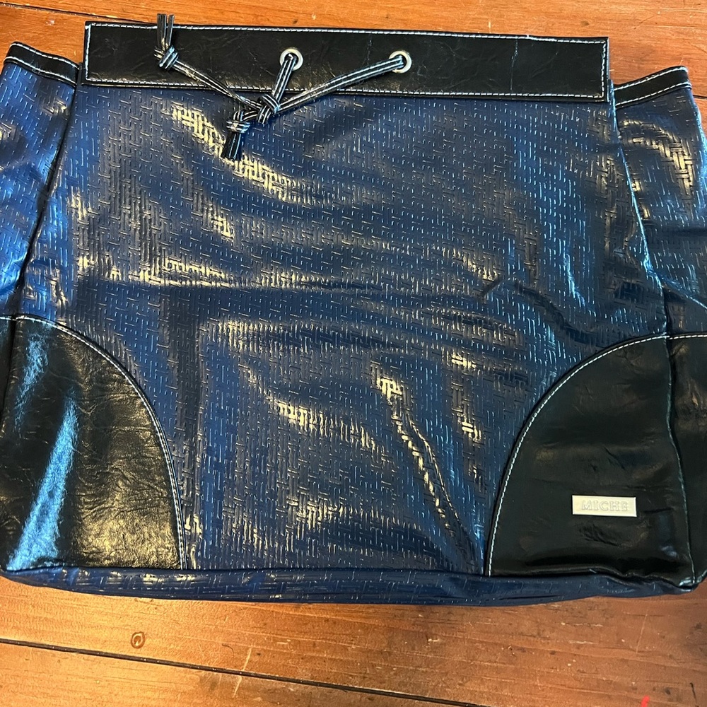 Miche Purses - image 2